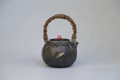  純銀保証 一東斎造 菱木形 蝉象嵌 籐巻き取っ手 湯沸 銀瓶 時代物 美術品 煎茶道具