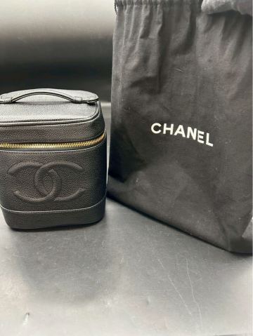 川端　7月　NO.211　CHANEL シャネル　バニティバッグ　ブラック　ブラック　ココマーク　袋付き　レザー　ブランド　6121325 ファッション