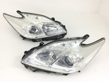 売り切り！ 破損無！トヨタ ZVW30 プリウス 後期 ハロゲン 左右セット ヘッドライト KOITO 47-29　　　　　　　　　 　　2501956 2J7-1 村