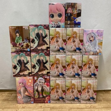 08w11730★1円~ 美少女プライズフィギュアまとめ　初音ミク/スパイファミリー/鬼滅の刃/ホロライブ/その着せ替え人形は恋をする他　中古品