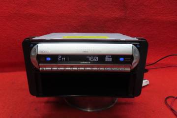 ＊CS1970＊動作保証付/SONY ソニー CDX-R3300S　CDプレーヤー/デッキ/カーオーディオ　取付ステー付き　1DIN　小物入れ付き