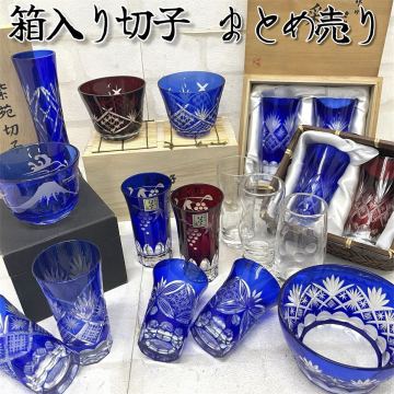 SI■ 箱入り切子 10セット まとめ売り グラス タンブラー ペアグラス ビアグラス 酒器 花瓶 ボウル 江戸切子 色被せ 青 赤 ぶどう 富士山
