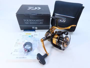 ダイワ【美品】現行モデル◆22 トーナメント ISO 3000XH-LBD /定価106700円の品 ◆レバーブレーキ 磯用リール◆iH164