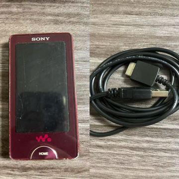 [S002] 希少 SONY ソニー WALKMAN ウォークマン NW-X1060 32GB レッド デジタルメディアプレーヤー USBセット画面、音、電池、動作確認済み