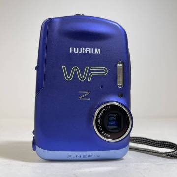 【2241A】動作確認済み 1円スタート FUJIFILM デジタルカメラ FinePix ファインピックス　Z33WP ブルー 充電器付き 富士フィルム ark02