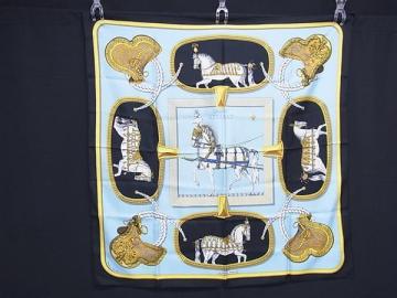 1円 HERMES エルメス GRAND APPARAT【盛装の馬】カレ90 シルク100% 大判 スカーフ ストール ショール ライトブルー系 FG9505