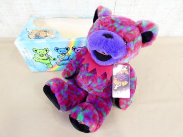 (S)(KO-25)LIQUID BLUE ぬいぐるみ テディベア A GREATFUL TEDDY BEAR　JACK A ROE パープル×レッド 全長約37cm タグ・箱付き ＠80(7)