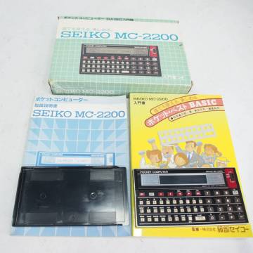 外観程度良好 SEIKO MC-2200 ポケコン ポケットコンピューター 入門書付き レア 希少 当時物 服部セイコー 管EREG26