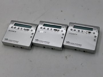 ♪▲【SONY ソニー】WALKMAN ポータブルMDプレーヤー 3点セット MZ-R900 まとめ売り 0731 10