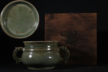 ◆羽彰・古美術◆Y5984宋時代 汝窯天青釉式炉・古陶磁器 ・珍品旧蔵・古賞物・時代物