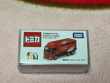 TCNオリジナルトミカ NISSAN NISMO トランスポーター 