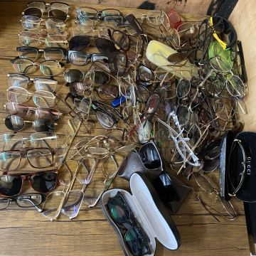 メガネ サングラス 眼鏡　大量　まとめて　ジャンク　レイバン　GUCCI Burberry イブサンローラン　など