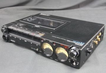 SONY TC-D5M デンスケ 外装中々綺麗 現状にて 　　　　　　　　　　　　　　　　　検索→HiFi 当時物 メタルカセットテープ ウォークマン