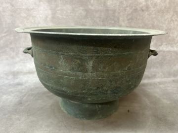 時代物 火鉢 金属製 銅 真鍮 約2.2k レトロ 鉢カバー ガーデニング 飾り ディスプレイ 雰囲気のある 高さ約20cm 直径約35cm 古道具古民具