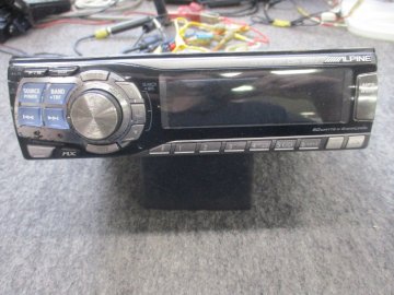 ▼ 動作OK アルパイン ALPINE CDA-9831J CD ラジオ 1DIN CDデッキ CDプレーヤー オーディオ 中古品