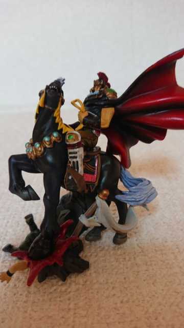 ☆フィギュア　北斗の拳ラオウ(1個)。