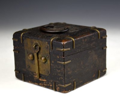 【蔵A5615a】朝鮮古美術　木製真鍮金具印材箱　李朝時代　銅印は別出品中！売り切り！