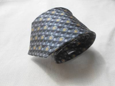 E493美品VERSACEヴェルサーチ総柄マーク付きデザイン厚手ネクタイ