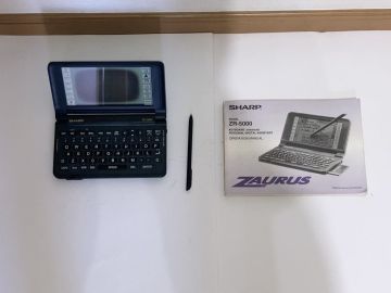 Zaurs ZR-5000 (海外版ザウルス）（ジャンク）