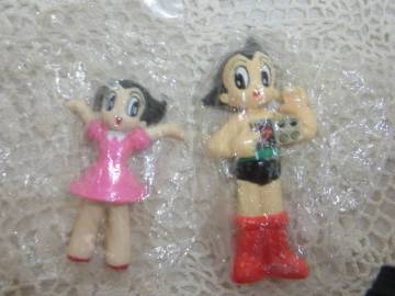 手塚治虫☆ユージンSR　鉄腕アトムリアルフィギュアコレクション「胸の扉を開けているアトム」8.6㎝「万歳ウラン」6㎝　内袋未開封