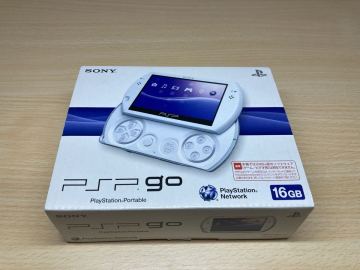 美品　PSPgoホワイト 付属品あり SONY ソニー プレイステーションポータブル