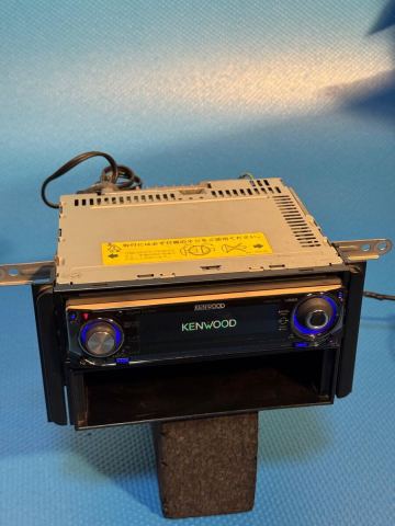 ケンウッド CDプレーヤー U929 1DIN　リモコン、小物入れ付き KENWOOD