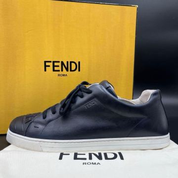 1円 【美品】 FENDI フェンディ 【圧倒的存在感】 メンズ ズッカ FFロゴ エンボス ローカット スニーカー シューズ 靴 ブラック 黒 26cm位