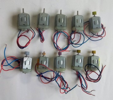 スロットカー。ラビットモーター中古＝10個