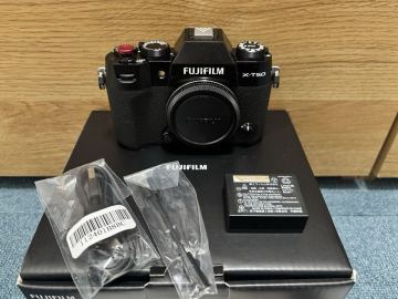 フジフイルム X-T50 ボディ【シャッター数少数・送料無料】中古美品 富士フイルム