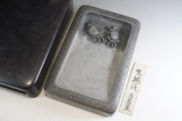 【L817】朱端渓　灰蒼厳　硯　乾隆二十五年　蟹彫刻　中国古元　書道具　