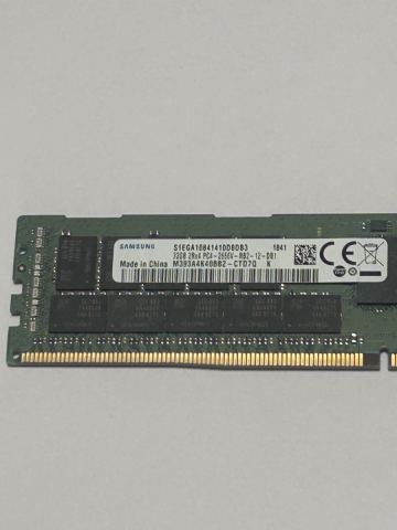 Samsung 32GB メモリー　2Rx4 PC4 2666V DDR4 一枚　サーバー