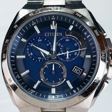 美品 CITIZEN シチズン ATTESA アテッサ Eco-Drive エコドライブ 腕時計 AT3010-55L 電波ソーラー クロノグラフ チタン 動作確認済み