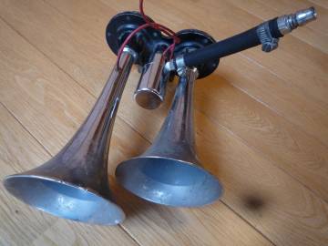 NOIMAC　ノイマック　2連エアーホーン　ヤンキーホーン　１２Ｖ用