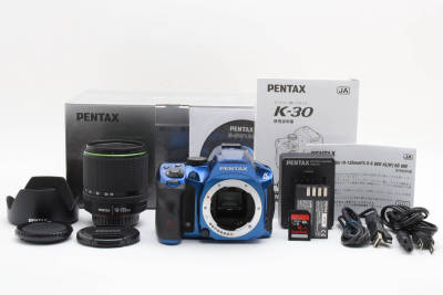 ■ 特上美品 ■ ペンタックス　PENTAX K-30 SR クリスタルブルー ＋ SMC DA 18-135mm 1:3.5-5.6 ED AL DC WR レンズキット #A0352