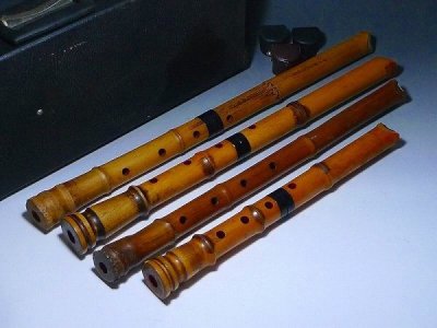 1005K04*11B▲ワダ楽器 琴古流 尺八 胡蝶(コチョウ)他 尺八寸管 4点まとめて ハードケース付 和楽器 管楽器