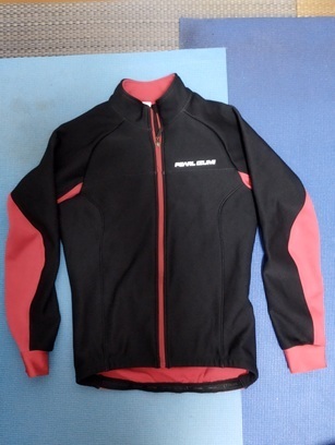  PEARL iZUMi 長袖 サイクルジャケット 黒 赤 裏起毛 Mサイズ　中古