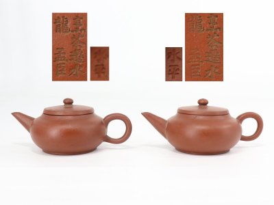 唐物 朱泥 「烹茶遷水龍 孟臣」 蓋裏 「水平」急須 一対 煎茶 急須 宜興 紫砂 茶壷 中国古玩 旧家 蔵出し
