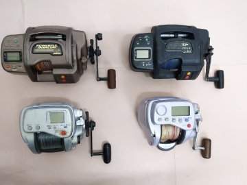 (管28263)ダイワ 電動リール4点 パワフルタナコンSS.80 スーパータナコン800 スーパータナコンZ600SW タナセンサーX600 右ハンドル 船釣り