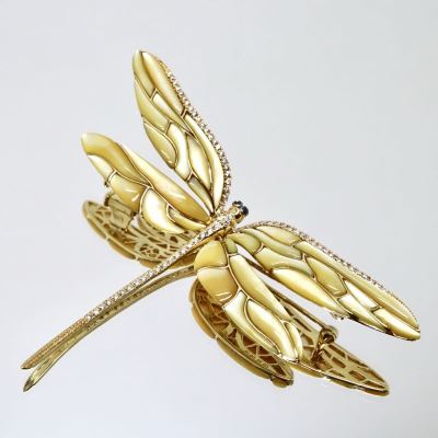 売り切り!!K18!!0.39/0.02ct!!■トンボモチーフ天然シェル/天然ダイヤモンド/天然ブラックダイヤモンドブローチ■D約13.3g diamond FA9/U98