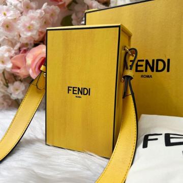 1円スタート FENDI フェンディ ボックスバッグ ショルダーバッグ レザー イエロー 7VA519
