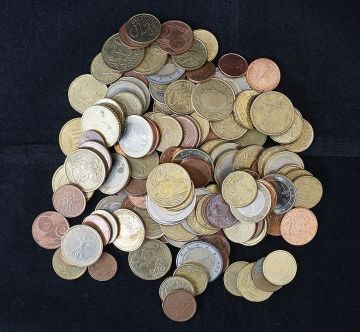 ★ ヨーロッパ/外国 ユーロ貨幣 おまとめセット 2ユーロ・1ユーロ・50ユーロセント等 合計133枚 ★ ab96