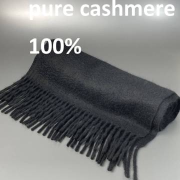 ほぼ未使用!!極美品◎メンズ◎【とろとろカシミヤ100%】■三越取扱■ オールブラック とろけるような美しい艶感カシミアマフラー ビジネス