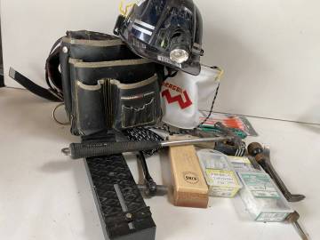 ④o141◆工具 道具◆大工道具 まとめて/セット DIY Tajima300 トグラー コーキングノズルストッパー SKCS-5 ヘルメット