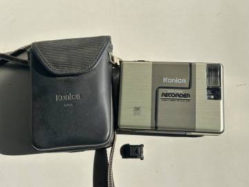 ④t319◆Konica コニカ◆フィルムカメラ AUTO FOCUS RECORDER 35mm FILM コンパクトカメラ カメラ 光学機器 ジャンク ケース付
