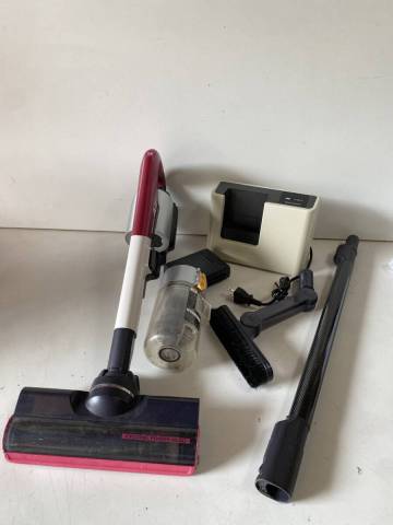 ④o130◆SHARP シャープ◆コードレスサイクロン掃除機 EC-A1R RACTIVEAir ピンク系 掃除 掃除機一般 家電充電器 R1ACE 動作品