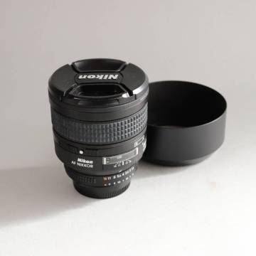 8 Nikon 中望遠単焦点レンズ AF Nikkor 85mm f/1.4 D Fマウント 人物撮影に最適 一眼レフカメラ ニコン　Fマウント