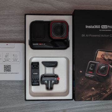 Insta360 Ace Pro 2 Leicaコラボ 美品｜室内使用のみ｜スキン貼付済 付属完備 送料無料 1円スタート