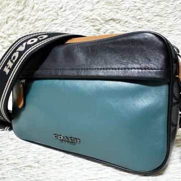 希少●COACH コーチ グラハム ショルダーバッグ マルチカラー 斜め掛け シグネチャー PVC レザー 本革 グリーン ブラック 黒 クロスボディ