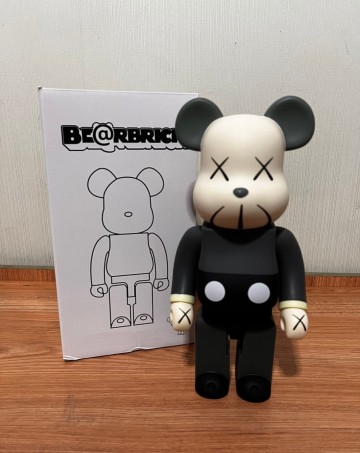 新品 メディコム・トイ BE@RBRICK/ベアブリック KAWS カウズ 400％ フィギュア 置物 28CM