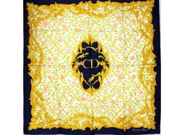 未使用品☆Christian Dior【ディオール】シルク100% スカーフ 花柄☆ゴールド×ベージュ×ネイビー☆ロゴ☆レディース☆